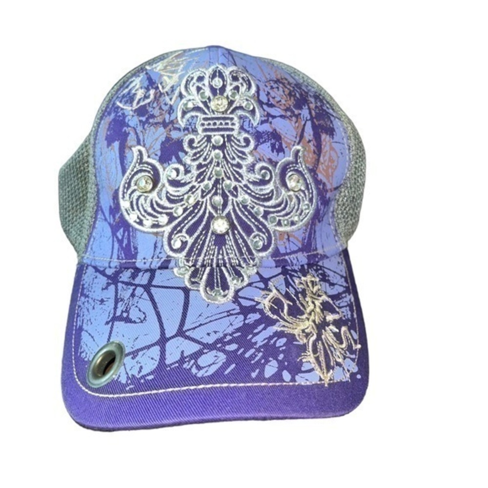 New Orleans "Fluor De Lis" Blinged Modern Vintage
Hat/Cap